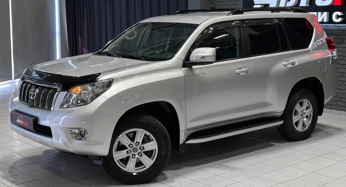 Toyota Land Cruiser 150 - 2